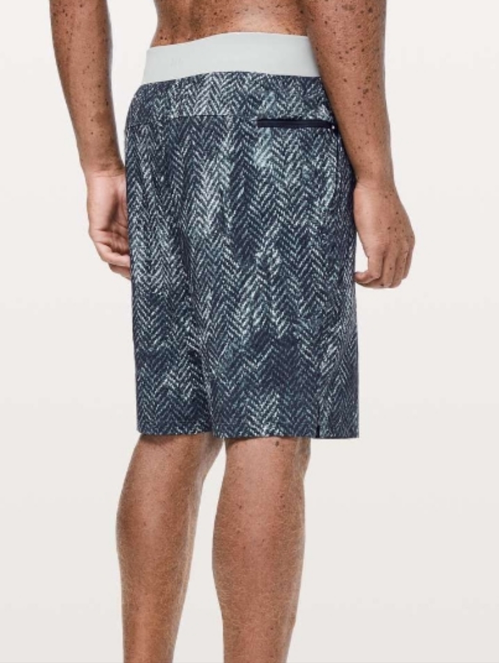 Lululemon T.H.E. Shorts 9" Bleached Herringbone Multi - Picture 2 of 5